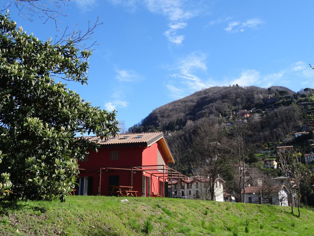 Ostello Casa Rossa Laveno-Mombello Exteriör bild