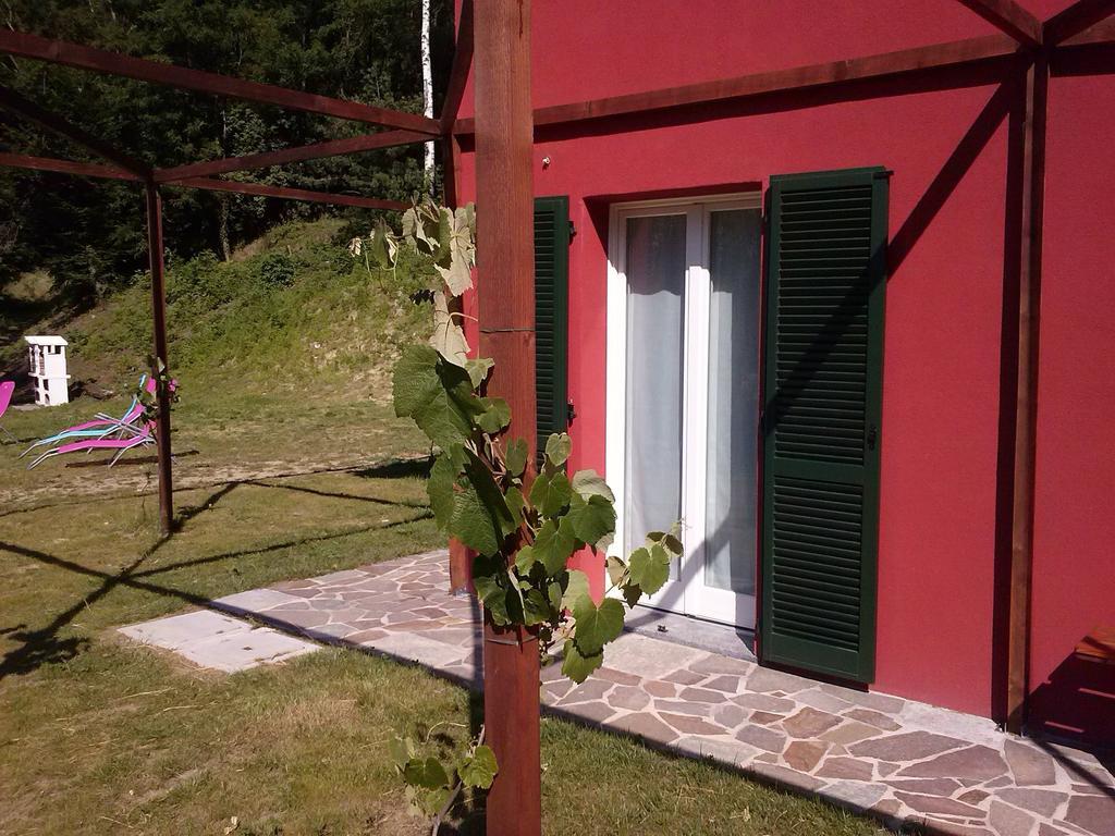 Ostello Casa Rossa Laveno-Mombello Rum bild